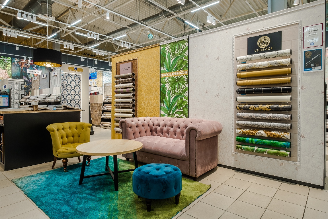 Versace в магазине Обойкин «Пулково»