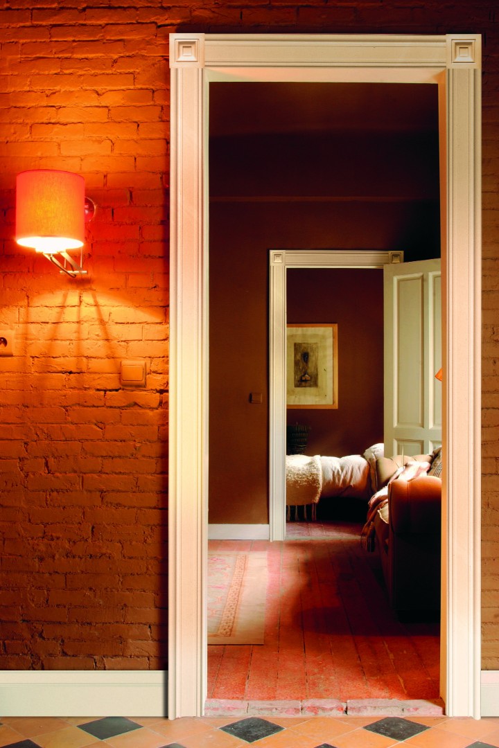 Плинтусы Orac Decor арт SX105 фото 2